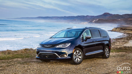 2017 Chrysler Pacifica Hybrid: 2.6 Le/100 km!