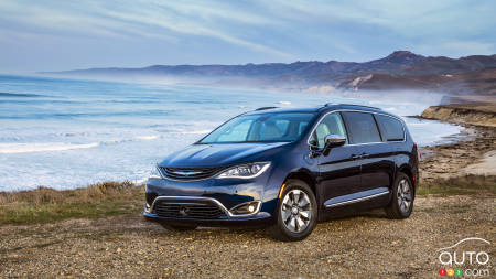 Chrysler Pacifica hybride 2017 : 2,6 Le/100 km!