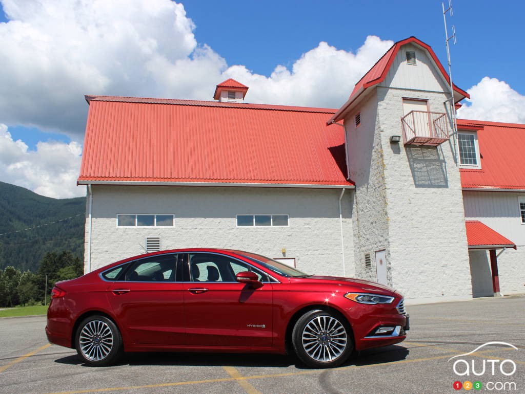 2017 Ford Fusion Hybrid Titanium