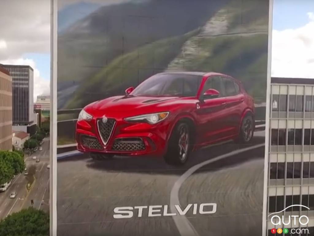 L’Alfa Romeo Stelvio se paie une affiche géante à Los Angeles