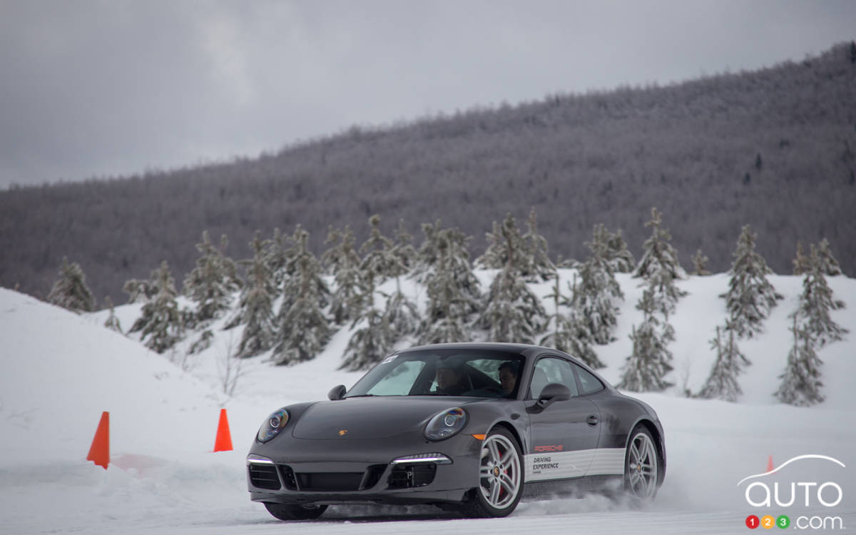 Idées cadeaux de Noël 2016 : Porsche et ses formations de conduite hivernale