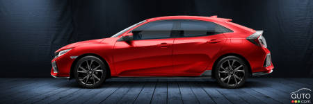 2017 Honda Civic Hatchback wins Auto123.com award; is the Type R there yet?