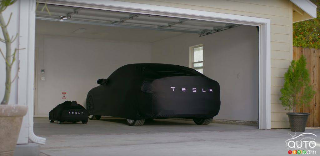 A Tesla Model S for kids for under $500 USD