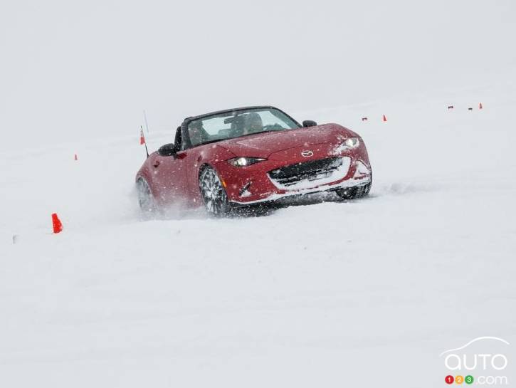 Mazda MX-5 had fun in the snow at the Mazda Ice Academy