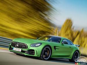 Watch the Mercedes-AMG GT R devour the Nürburgring (video)
