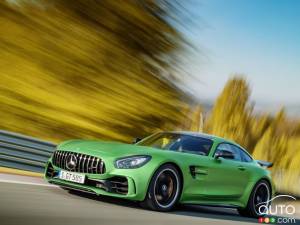 Voyez la Mercedes-AMG GT R dévorer le Nürburgring (vidéo)