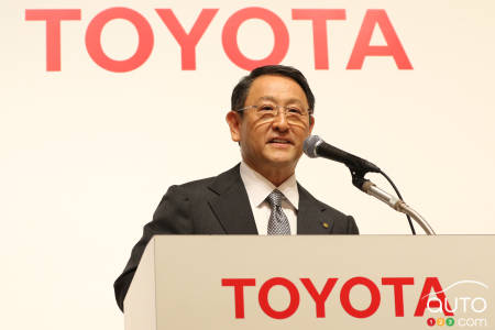 Toyota suspend sa production de véhicules au Japon