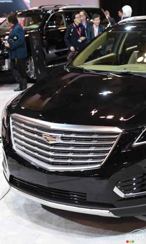 Toronto 2016: 2017 Cadillac XT5 Crossover