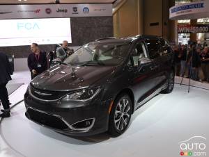 Toronto 2016: Chrysler Pacifica, the reborn minivan
