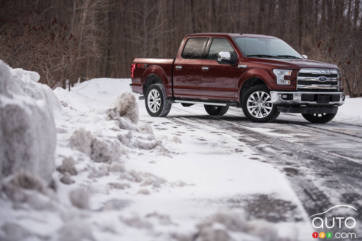 2016 Ford F-150 SuperCrew LARIAT 4x4 Review