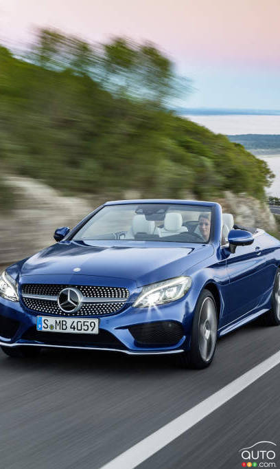 Mercedes-Benz unveils two new C-Class models in Geneva