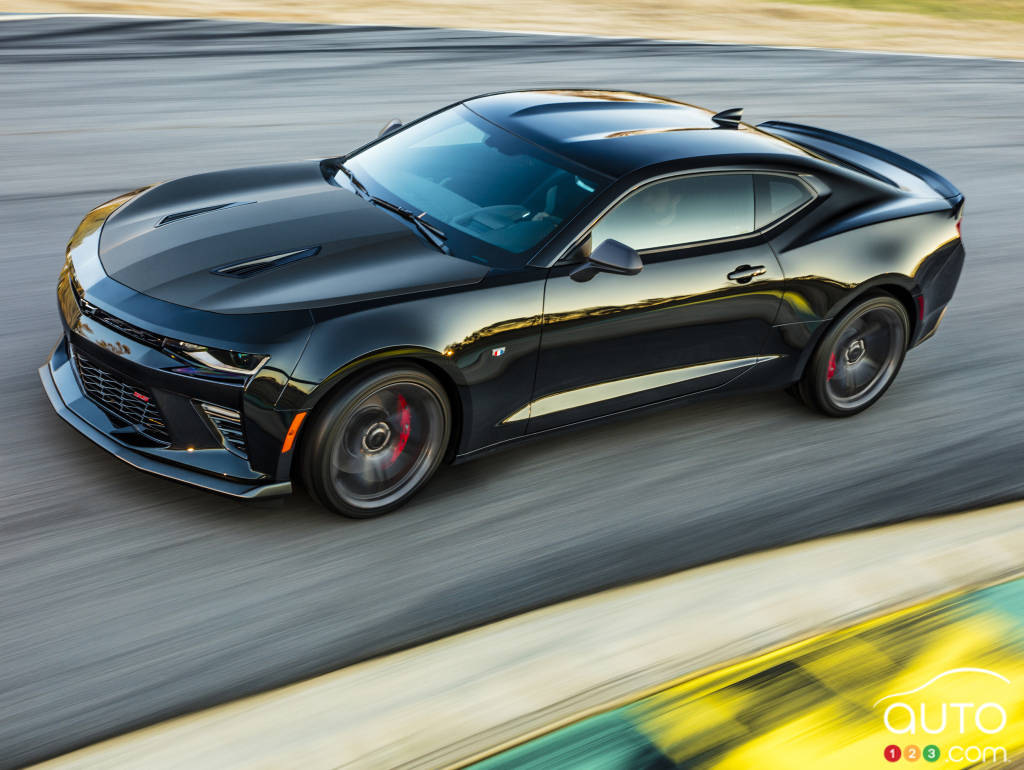 2017 Chevy Camaro 50th Anniversary Edition on the way | Car News | Auto123