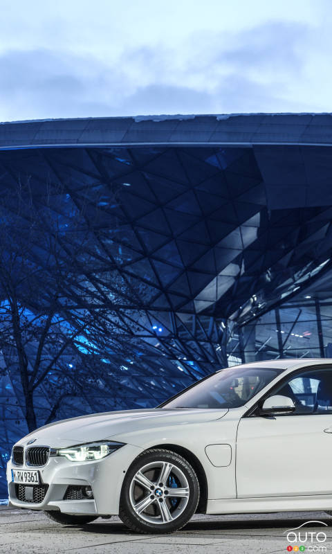 BMW unveils 330e iPerformance plug-in hybrid