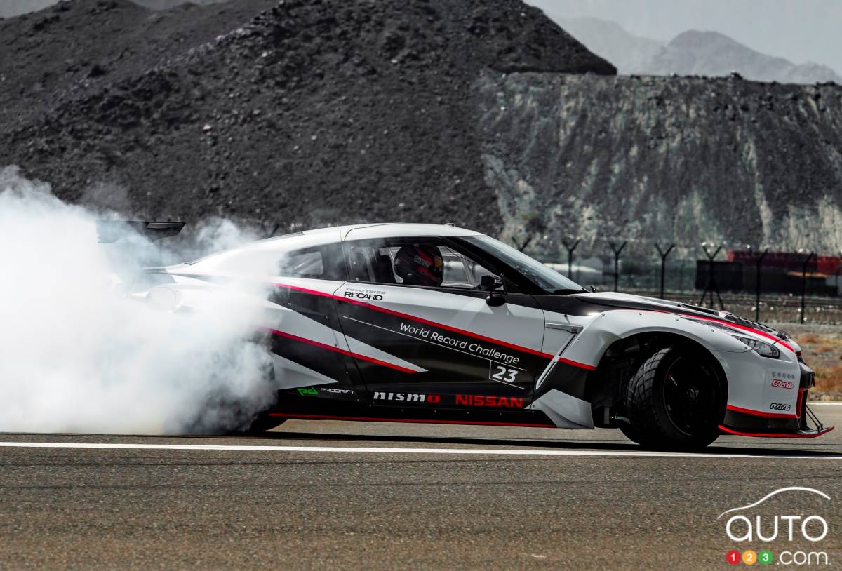 Un record du monde de « drift » pour la Nissan GT-R
