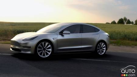 Tesla Model 3 : 325 000 unités réservées et 14 milliards de dollars en ventes