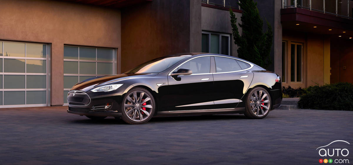 Une Tesla Model S évite une collision grâce à l’autopilotage