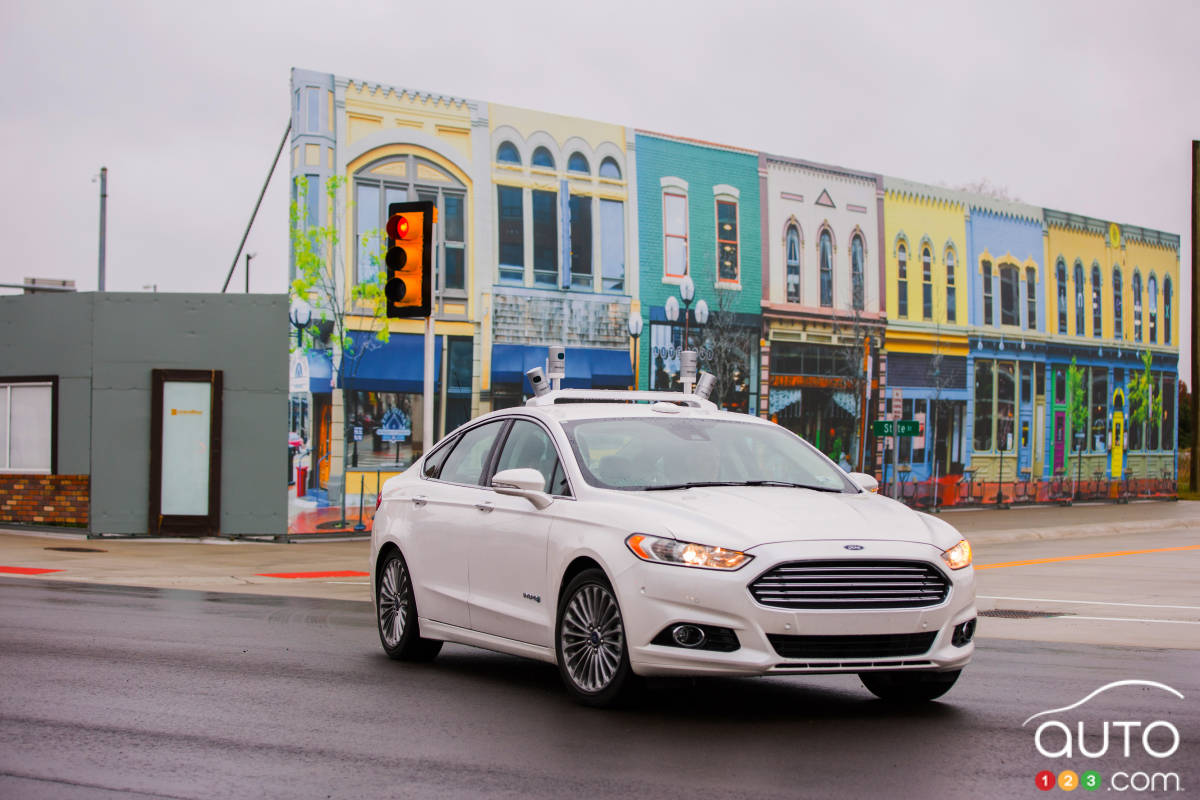 Ford, Google, Uber and others team up in self-driving car alliance