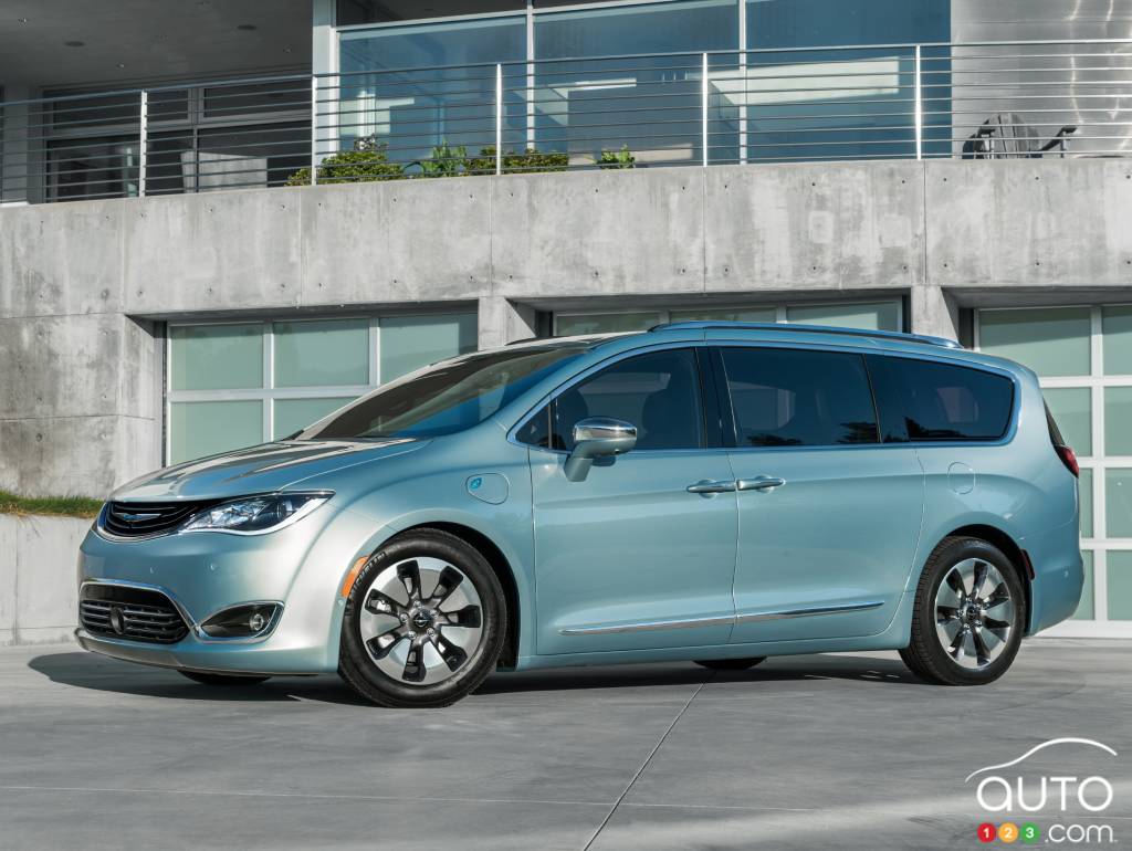 The 2017 Chrysler Pacifica Plug-In Hybrid