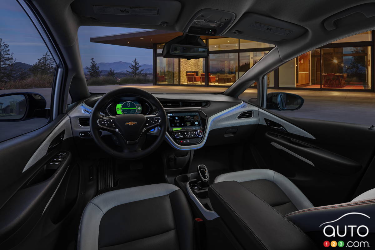 GM, Lyft to launch autonomous Chevrolet Bolt taxis in 2017