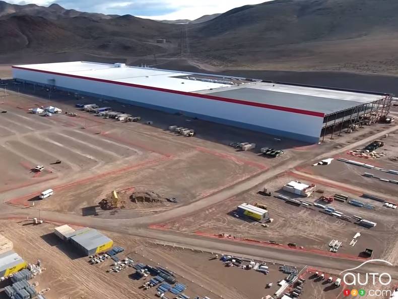 La méga usine de batteries de Tesla