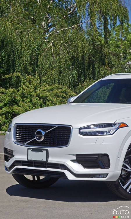 2016 Volvo XC90 T6 AWD R-Design Review
