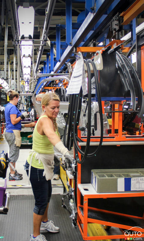 General Motors to hire 700 engineers in Ontario