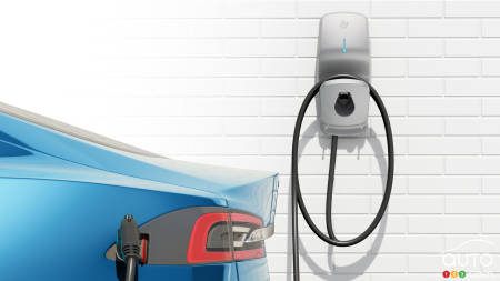 Découvrez FLO, le plus grand réseau de bornes de recharge au Canada