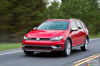 Research 2017
                  VOLKSWAGEN Golf Alltrack pictures, prices and reviews