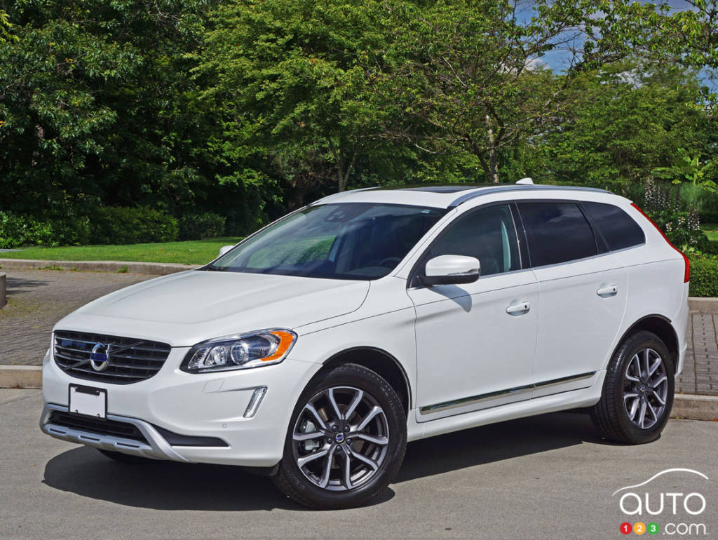 2016 Volvo XC60 T5 AWD SE Premier