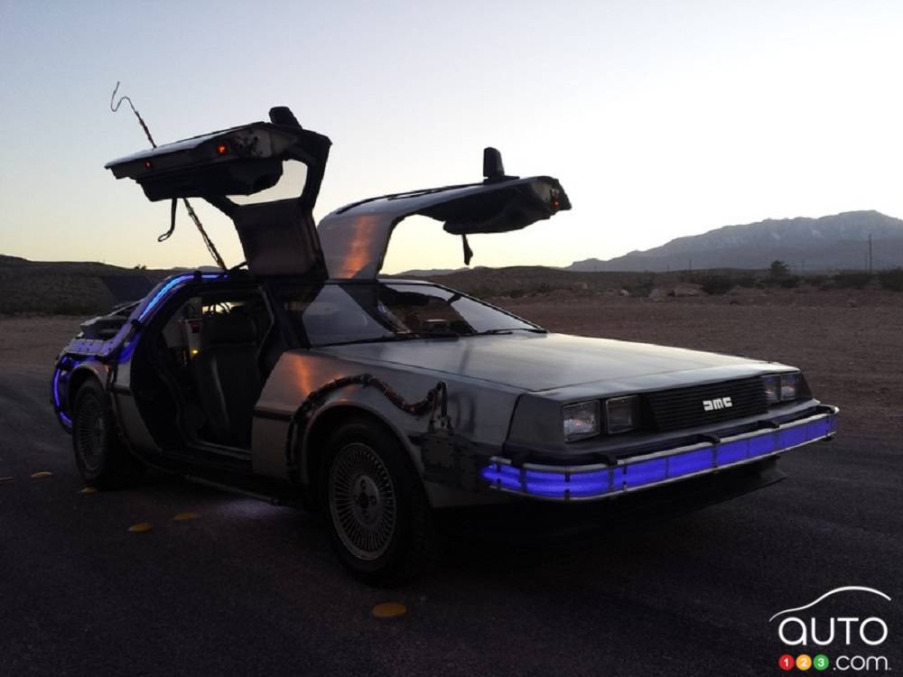 Une DeLorean Retour vers le Futur autographiée à vendre sur eBay