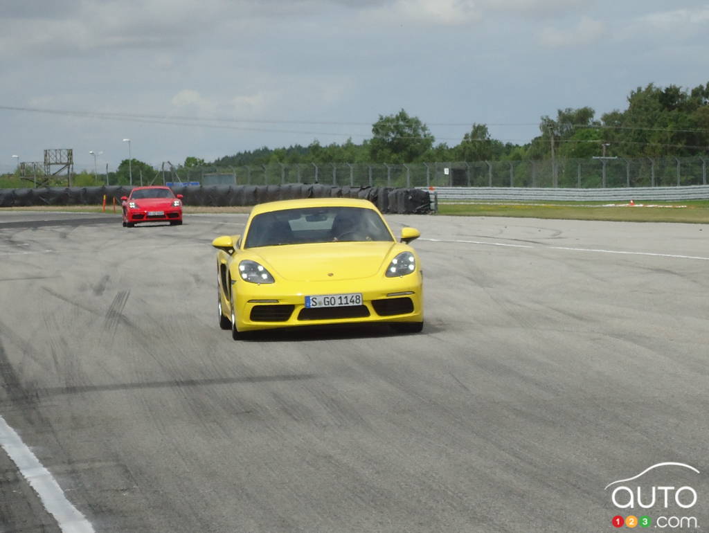 2017 Porsche 718 Cayman