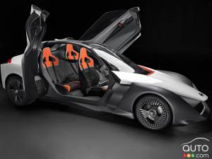 Le Nissan BladeGlider et un véhicule à pile à combustible à oxyde solide dévoilé à Rio