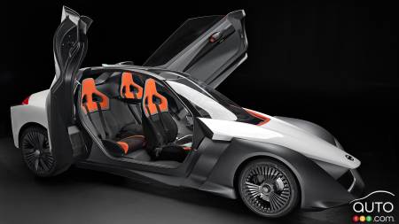 Le Nissan BladeGlider et un véhicule à pile à combustible à oxyde solide dévoilé à Rio