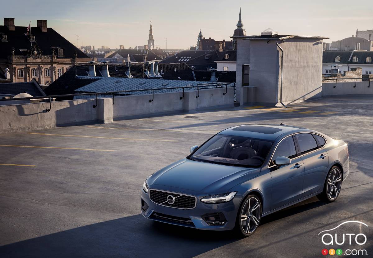 VIDEO: The Volvo S90 is Now in Canadian Showrooms