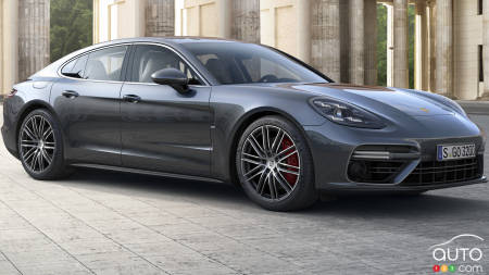 La Porsche Panamera 4 E-Hybrid 2018 prête pour Paris