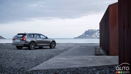 All-new Volvo V90 Cross Country geared for lavish adventures