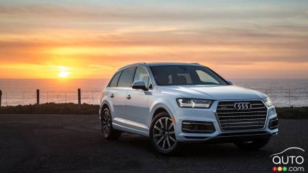 2017 Audi Q7 Interior Refinement Confirmed By Wards Honour