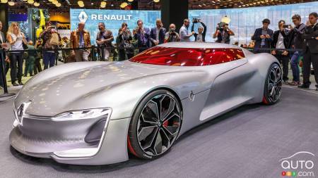 Paris 2016 : Renault épate avec son prototype électrique TREZOR