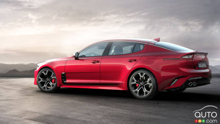 Detroit 2017: Kia Stinger wins award, goes on must-see road trip (video)