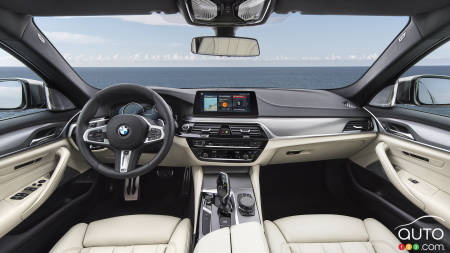 Détroit 2017 : la BMW Série 5 récompensée pour son expérience utilisateur