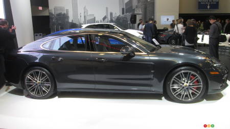 Montréal 2017 : la nouvelle Porsche Panamera 2017 fait ses débuts canadiens (vidéo)