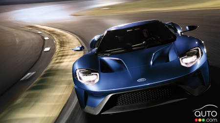 La Ford GT bat des records en piste et offre un nouveau kit de commande