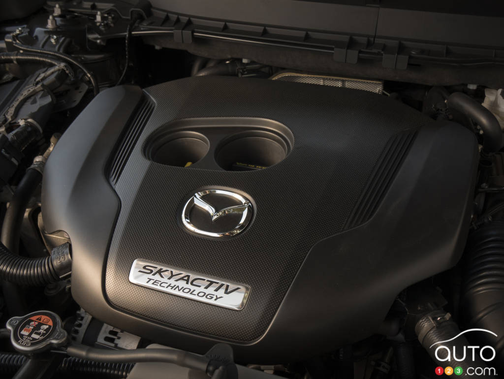 Moteur SKYACTIV turbo de 2,5 litres du Mazda CX-9