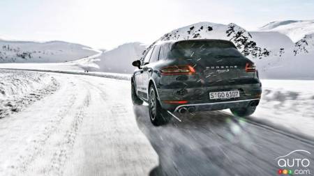 Porsche Macan on ice with rally legend Walter Röhrl