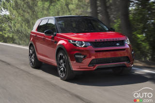 Research 2019
                  Land Rover Discovery Sport pictures, prices and reviews
