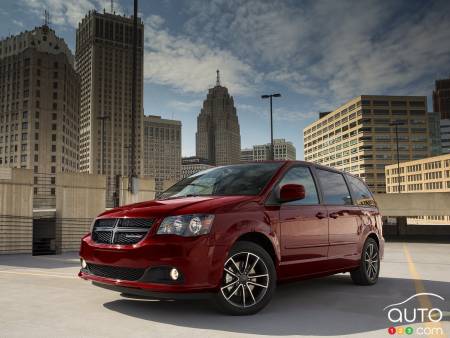 Top 10 Vehicles to Transport Hockey, Ski & Boarding Gear