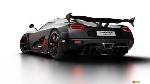 Koenigsegg Agera RS Beats Speed Record Held by Bugatti