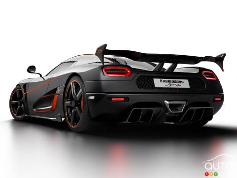 Koenigsegg Agera RS Beats Speed Record Held by Bugatti