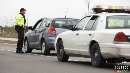 Québec resserre son Code de la sécurité routière : cellulaires, pneus d’hiver et plus