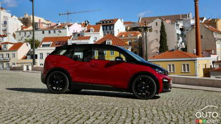 2018 BMW i3s, Focused on Sportiness
